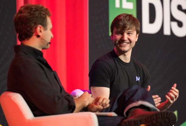 AI Agentlərinin Peşəkar Tapşırıqlarda Sürətli İnkişafı